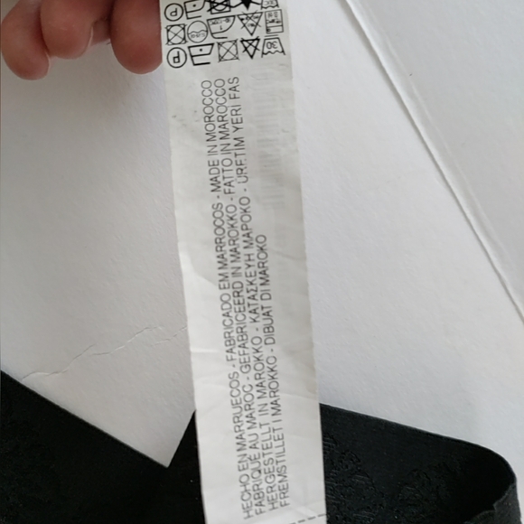 Zara Women’s Black  Pants With Purple Flowers, Please See Measurements 🧧 - Picture 3 of 8